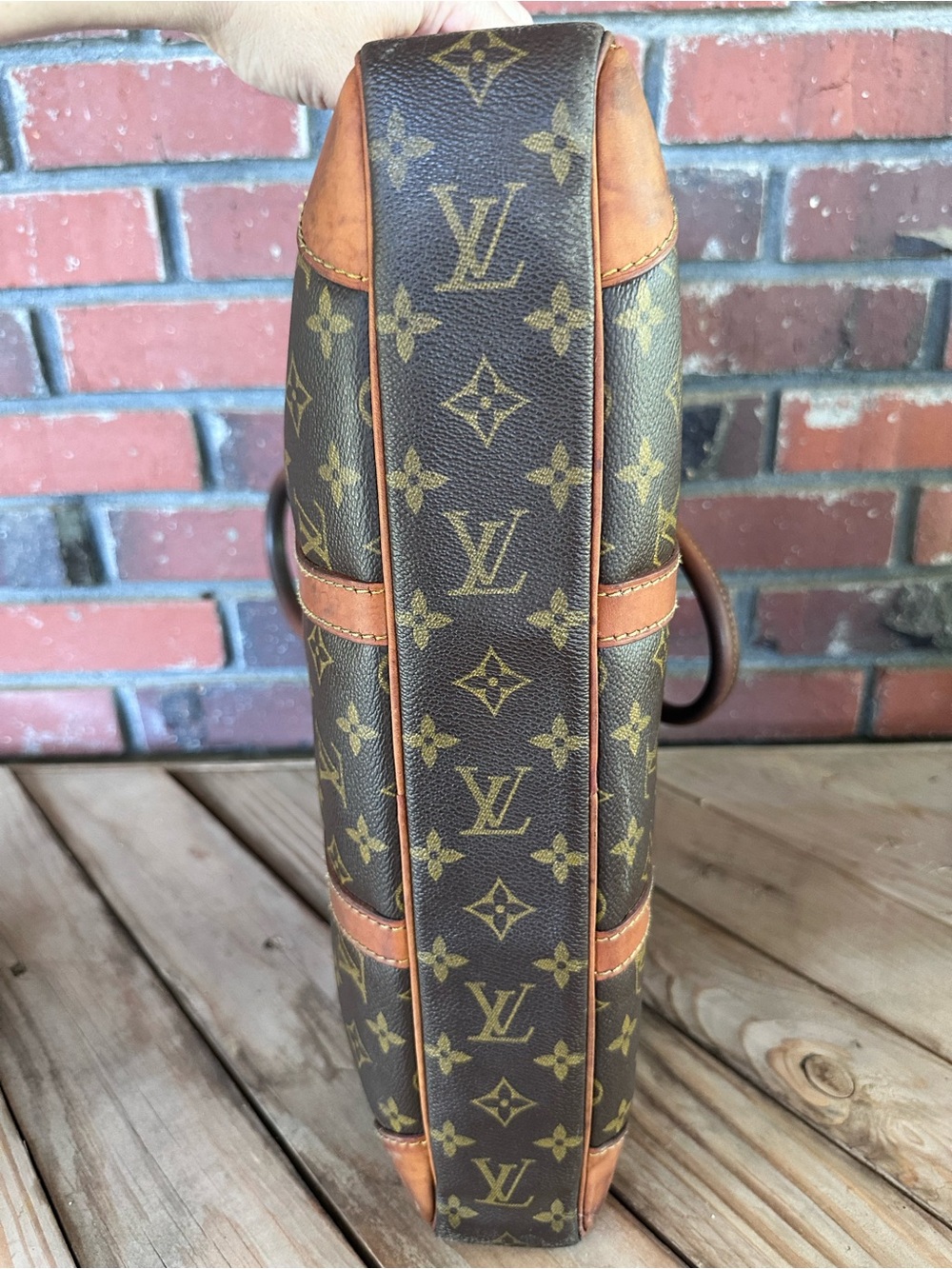 Vintage Louis Vuitton Brown Monogram
Porte Documents Voyage - Picture 15 of 16